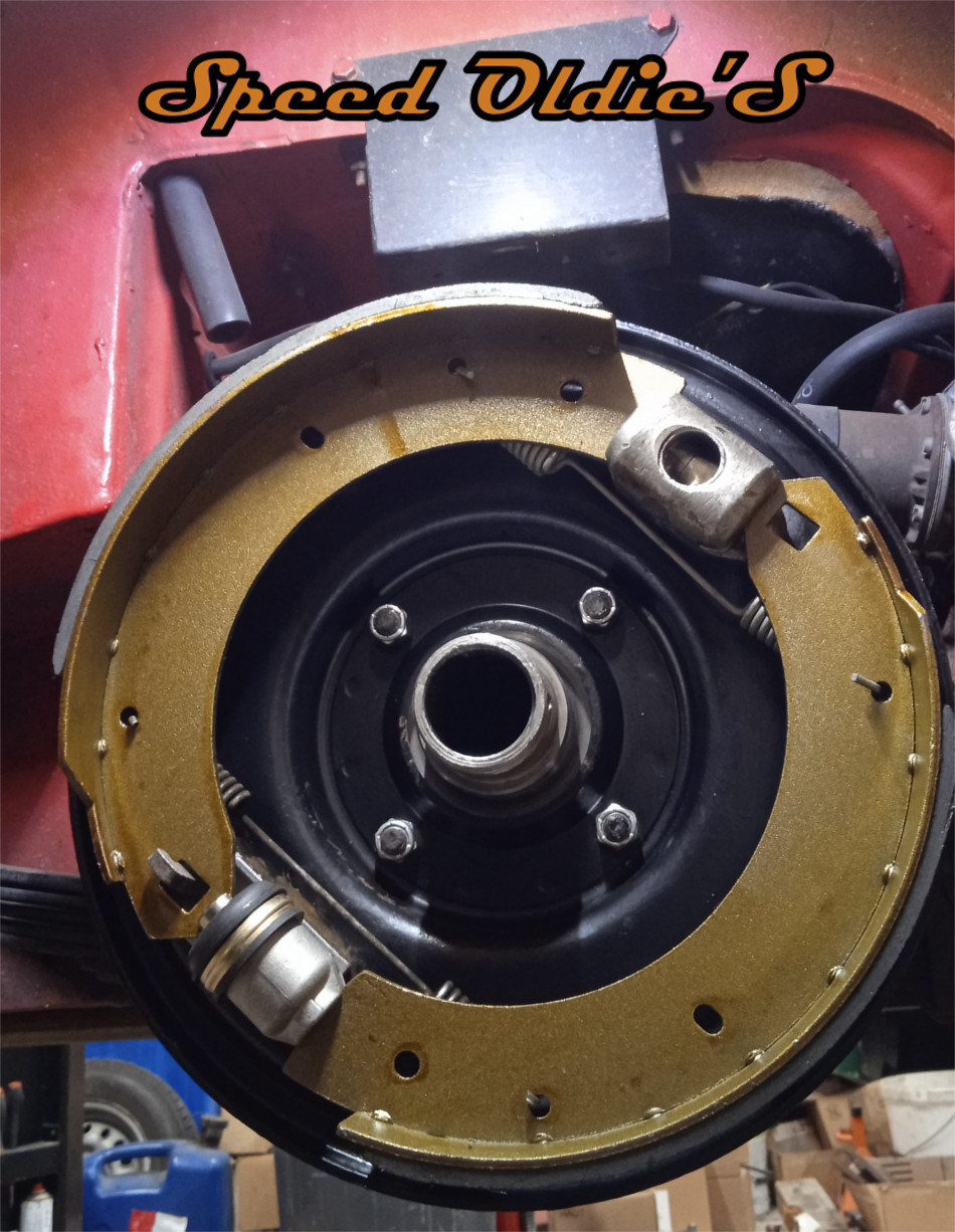 50 60 belle voiture luxe sport anglaise 6 cylindres révision direction campagne assistée vidange